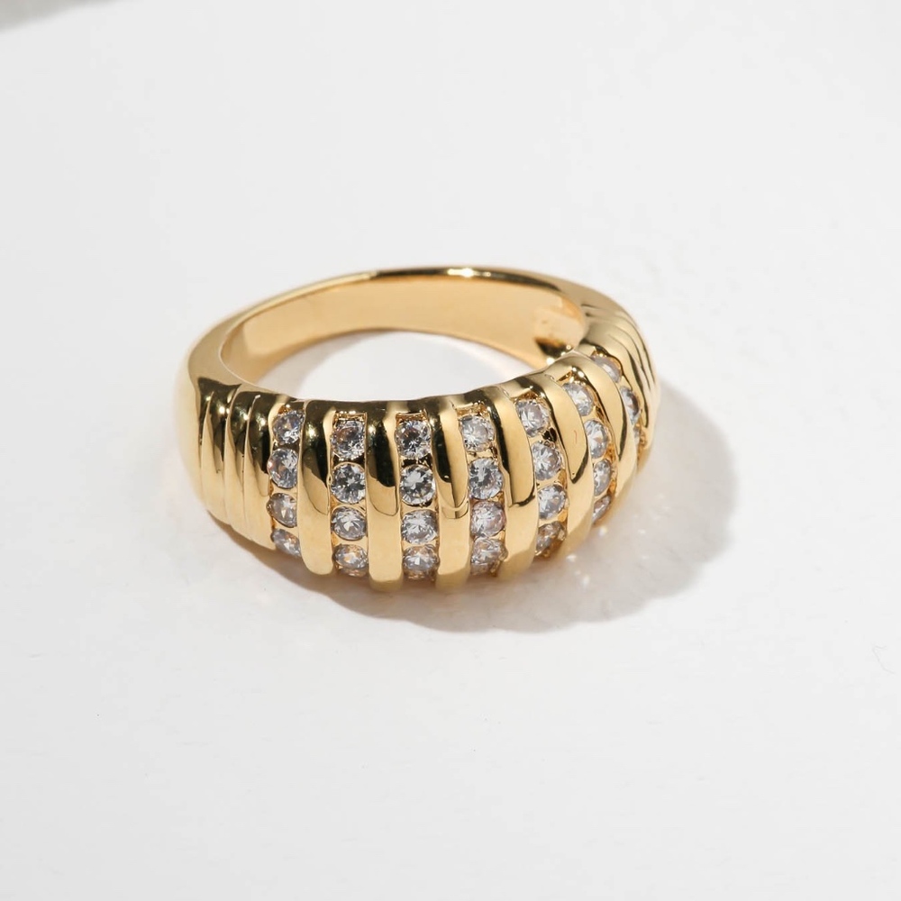 New Vanessa Mooney The Bottle Service Ring Gold